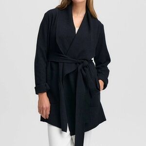 NEW!! UNTOUCHED WORLD COCO JACKET SIZE M!!!🦘🌏